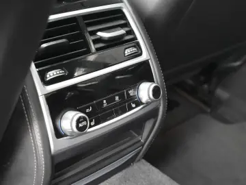 BMW 745 7-serie 745e High Executive