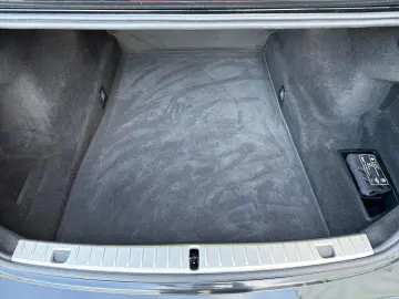 BMW 750iA xDrive Laser StHz FernP GSD Massage KomSi