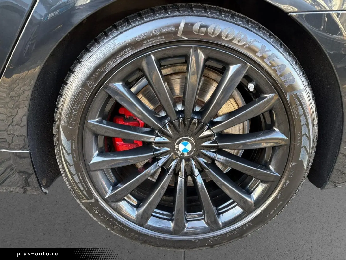 BMW 750iA xDrive Laser StHz FernP GSD Massage KomSi