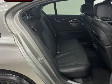 BMW 730 d xDrive M SPORT GSD LASER MASSAGE SOFT H K