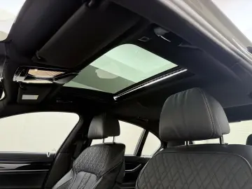 BMW 745 7-serie 745e High Executive M Pakket Schiebe