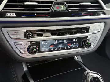 BMW 745 7-serie 745e High Executive M Pakket Schiebe