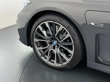 BMW 745 7-serie 745e High Executive M Pakket Schiebe