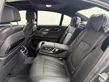 BMW 745 7-serie 745e High Executive M Pakket Schiebe