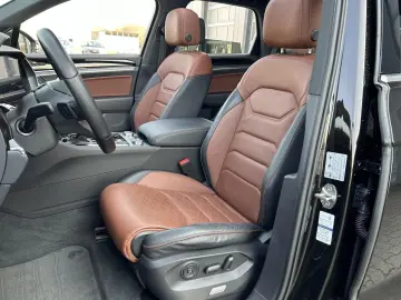 VW Touareg 3.0 TDI R-Line Matrix Panorama Massage
