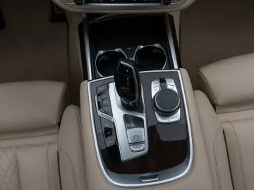 BMW 740d xD M Sport GSD 360  Laser HUD H K SoftClose