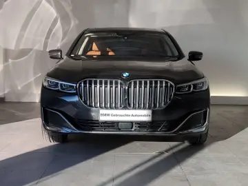 BMW 750i xDrive Limousine Navi LED Glasdach Standhz