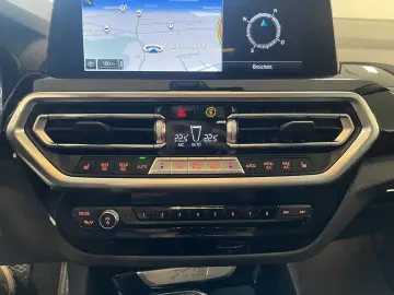 BMW X3 xDrive 30 e AHK LED Navi dig.Cockpit Leder