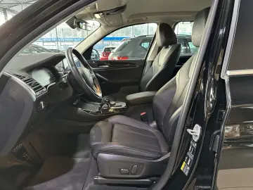 BMW X3 xDrive 30 e AHK LED Navi dig.Cockpit Leder