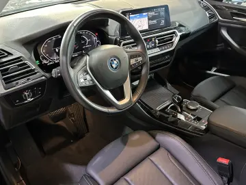 BMW X3 xDrive 30 e AHK LED Navi dig.Cockpit Leder