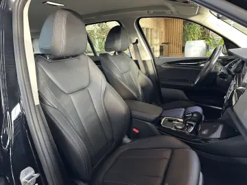 BMW X3 xDrive 30 e AHK LED Navi dig.Cockpit Leder