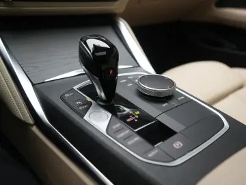 BMW 420 i Coupe M Sport Leder ACC Kamera Virtual H&K