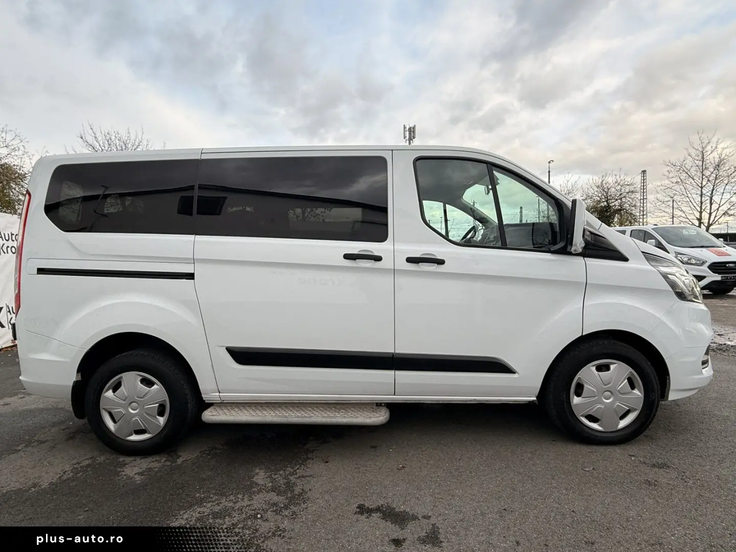 FORD Transit Custom 2.0 TDCi 320 L1 Trend  9-SITZER K