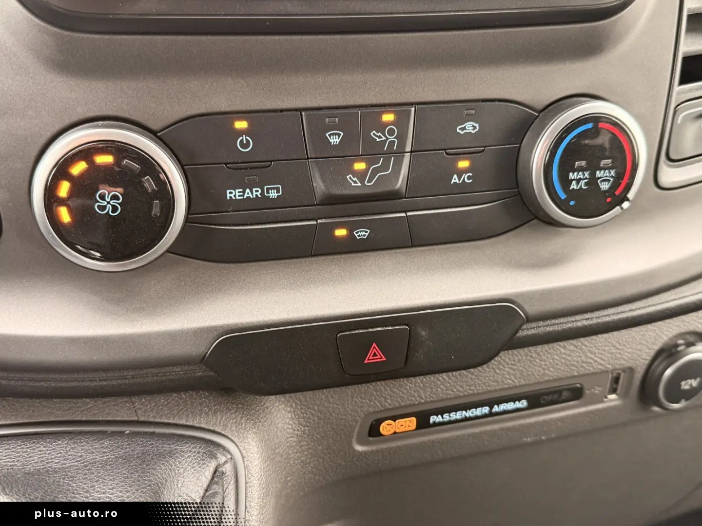 FORD Transit Custom 2.0 TDCi 320 L1 Trend  9-SITZER K