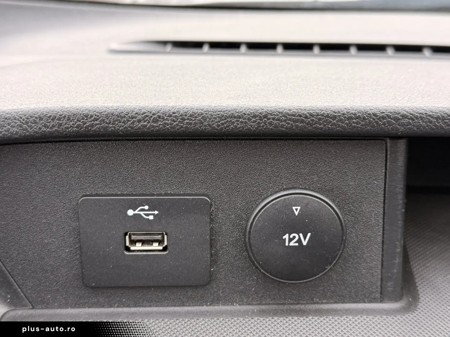 FORD Transit Custom 2.0 TDCi 320 L1 Trend  9-SITZER K