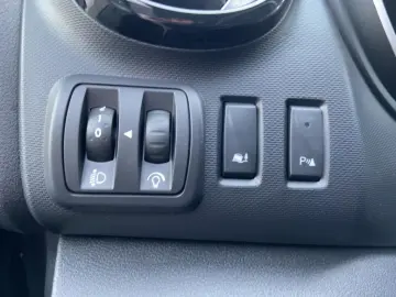 NISSAN NV300 Kombi COMFORT L1H1 2 7t 8-Sitzer Klima