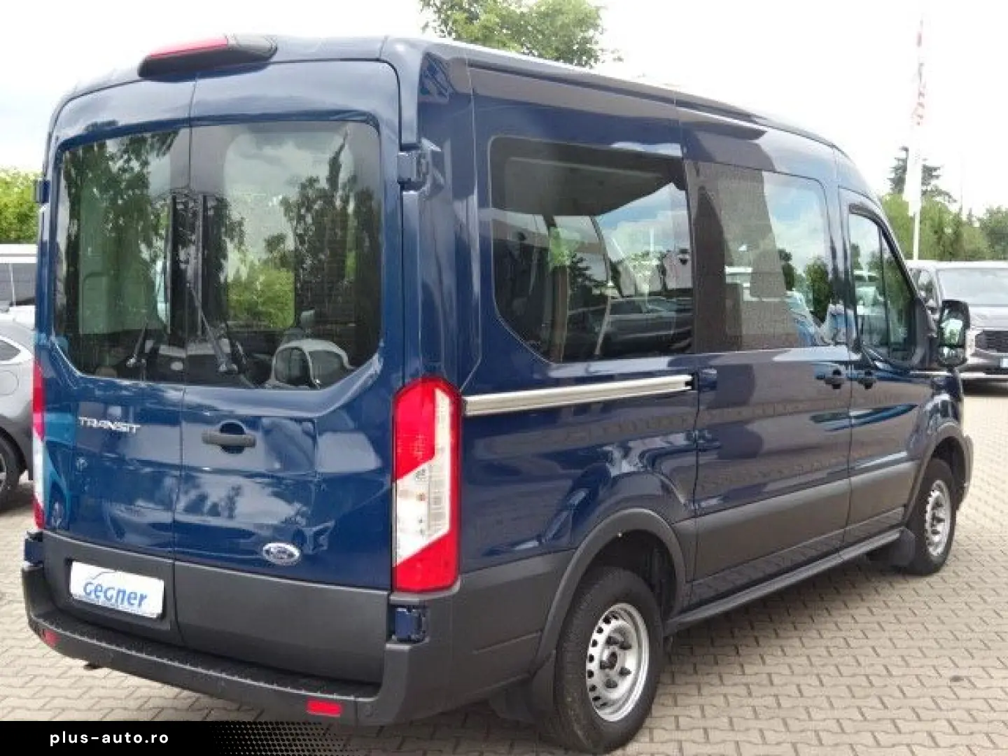 FORD Transit Kombi 310 L2H2 Doppelklima 9-Sitze