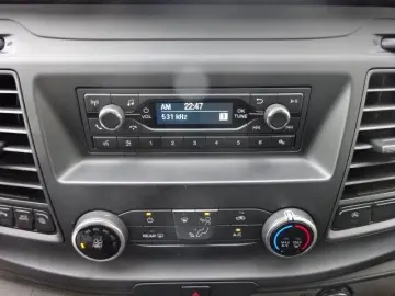 FORD Transit Kombi 310 L2H2 Doppelklima 9-Sitze