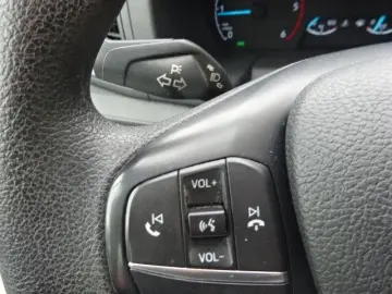 FORD Transit Kombi 310 L2H2 Doppelklima 9-Sitze