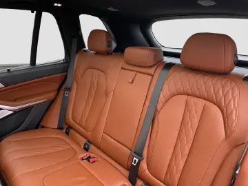 BMW X5 xDrive 40d M-Sport Navi LED  Panoramic HUD B&W