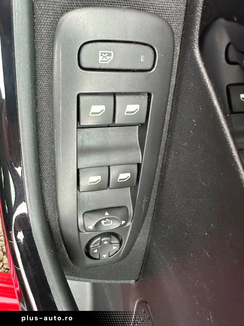 Peugeot 208 2019 128K km EURO 6