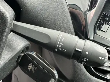 Peugeot 208 2019 128K km EURO 6