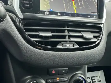 Peugeot 208 2019 128K km EURO 6