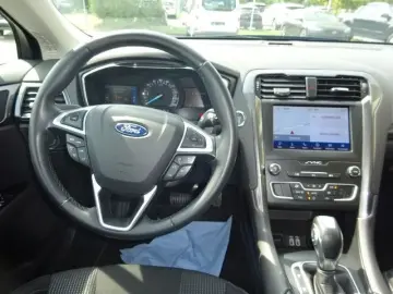 FORD Mondeo 187PS Autm. Hybrid Titanium Navi Tempomat
