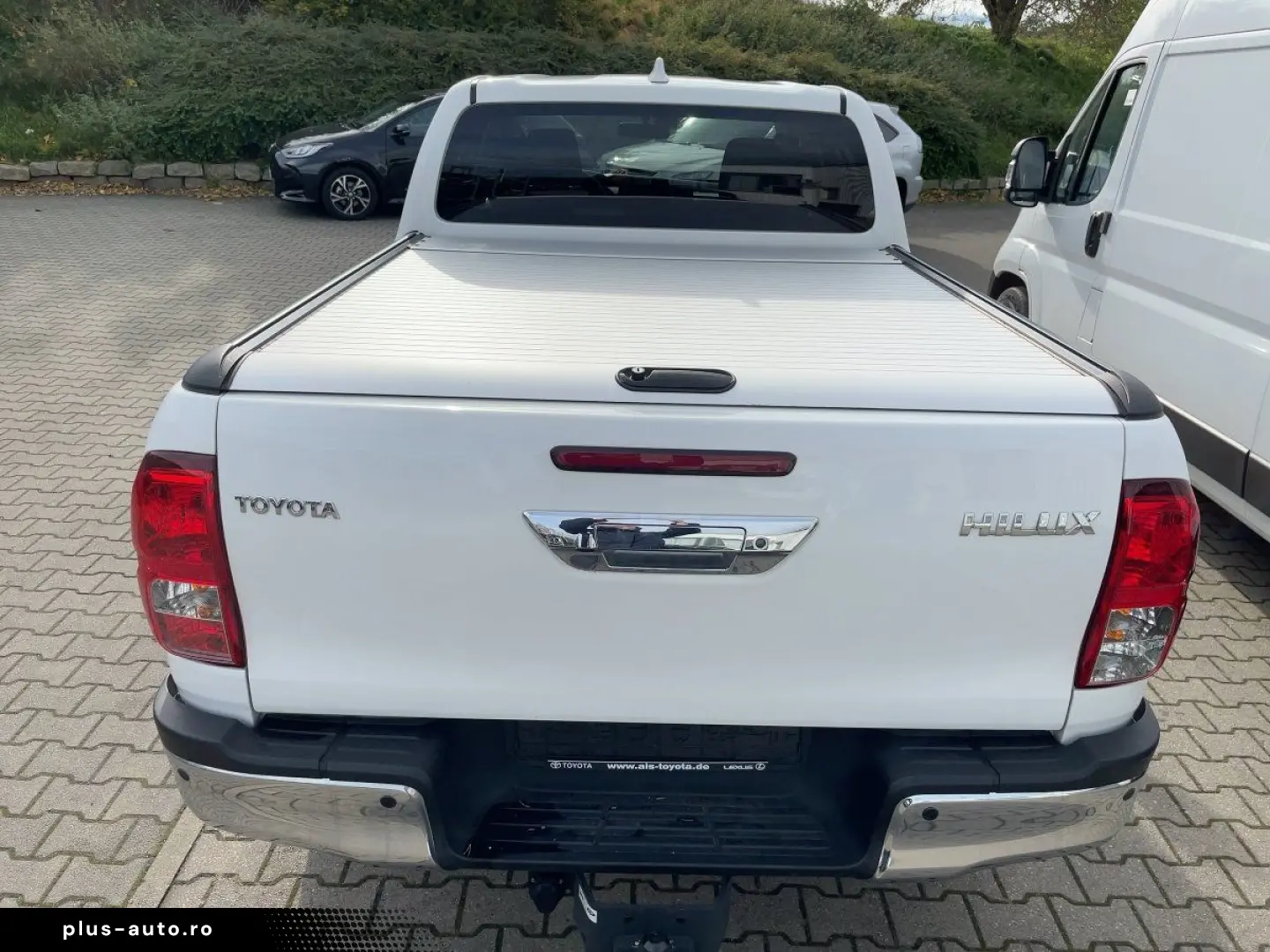 TOYOTA Hilux 2.8 D-4D Double Cab Comfort AHK Nav KAM SH