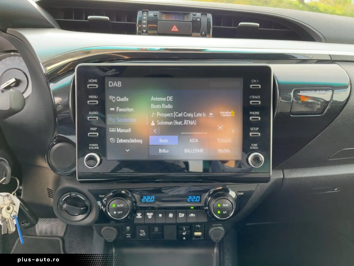 TOYOTA Hilux 2.8 D-4D Double Cab Comfort AHK Nav KAM SH