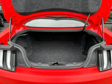 FORD Mustang 5.0 Ti-VCT V8 Fastback GT