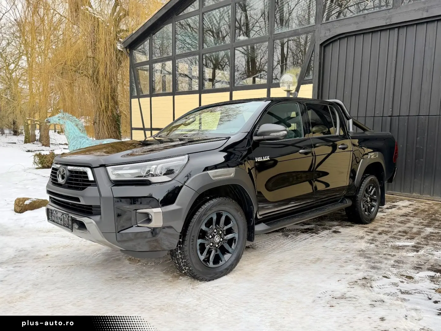 TOYOTA Hilux 2.8 D-4D 4Wd Invincible JBL AHK Rollo Büge