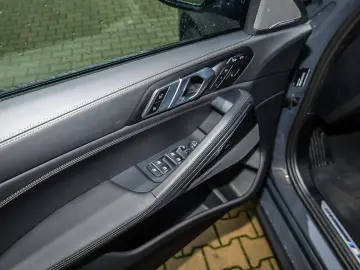 BMW X6 xDrive30d M Sport HUD RFK NAVI Standh. LED