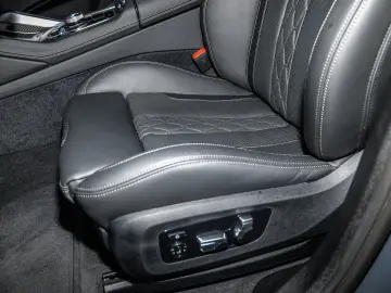 BMW X6 xDrive30d M Sport HUD RFK NAVI Standh. LED