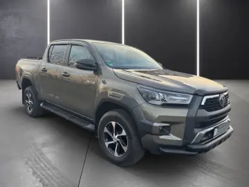 TOYOTA Hilux Double Cab Invincible 4x4 RFK AHK