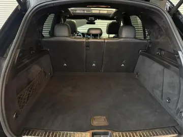 MERCEDES-BENZ GLE 450 4MATIC AMG Line PANO CARPLAY RFK LED