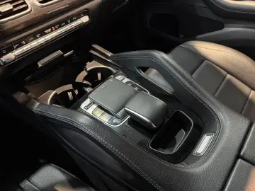 MERCEDES-BENZ GLE 450 4MATIC AMG Line PANO CARPLAY RFK LED