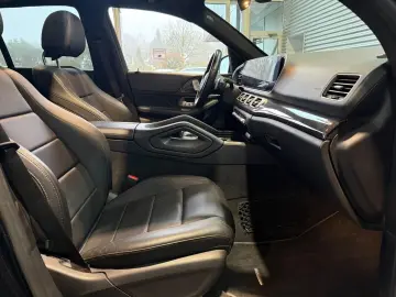 MERCEDES-BENZ GLE 450 4MATIC AMG Line PANO CARPLAY RFK LED