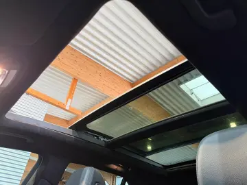 MERCEDES-BENZ GLE 450 4MATIC AMG Line PANO CARPLAY RFK LED