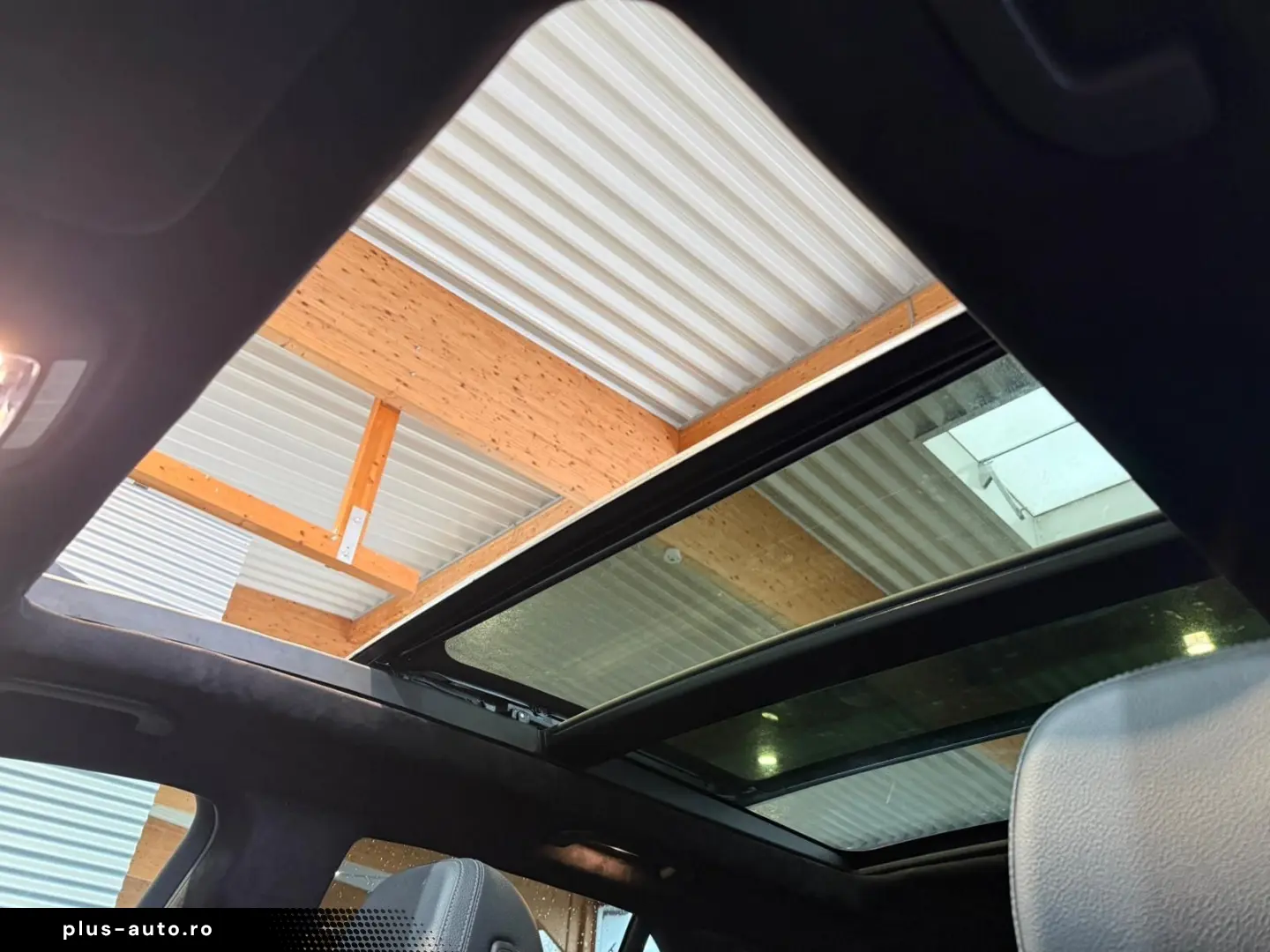 MERCEDES-BENZ GLE 450 4MATIC AMG Line PANO CARPLAY RFK LED