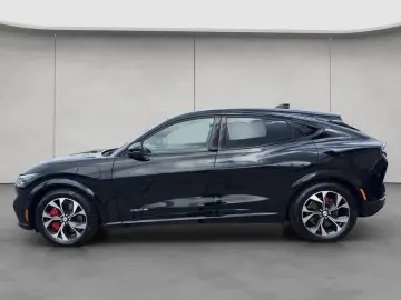 FORD Mustang Mach-E AWD 75 7 kWh Batterie