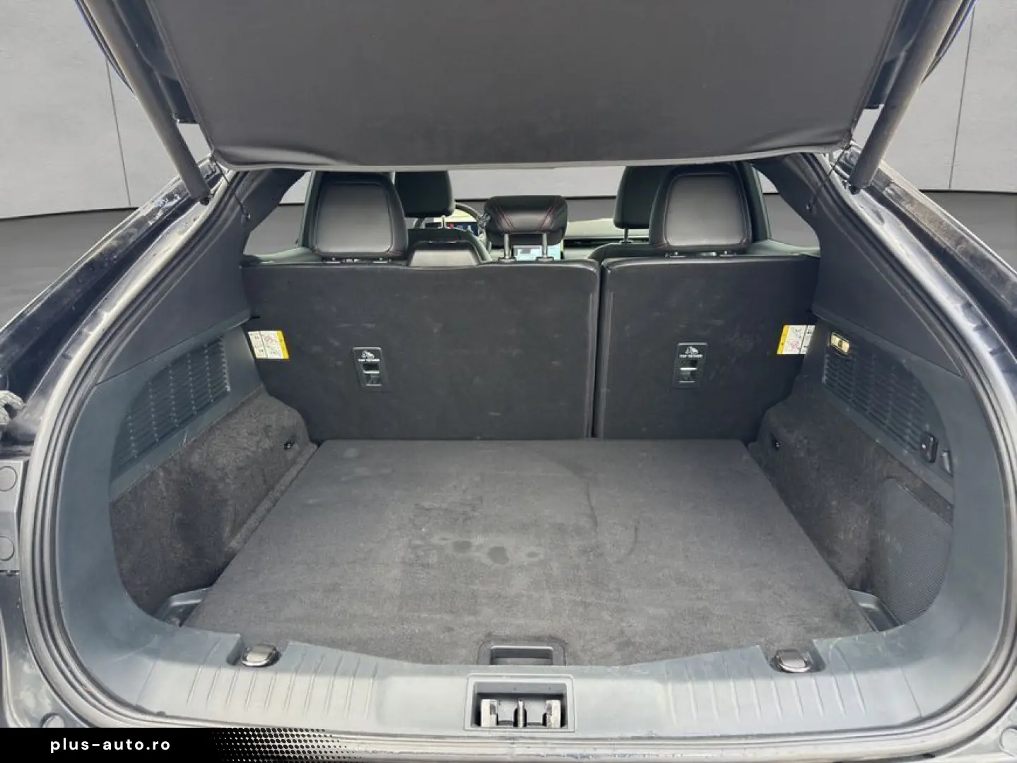 FORD Mustang Mach-E AWD 75 7 kWh Batterie