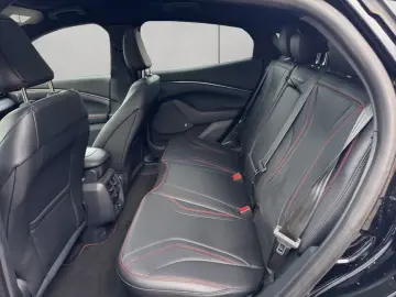 FORD Mustang Mach-E AWD 75 7 kWh Batterie