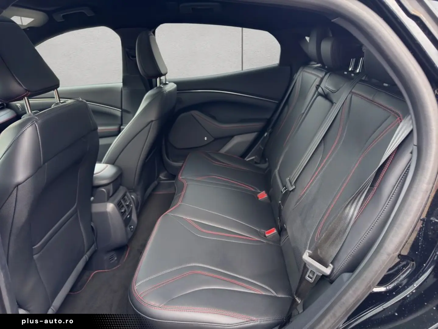 FORD Mustang Mach-E AWD 75 7 kWh Batterie