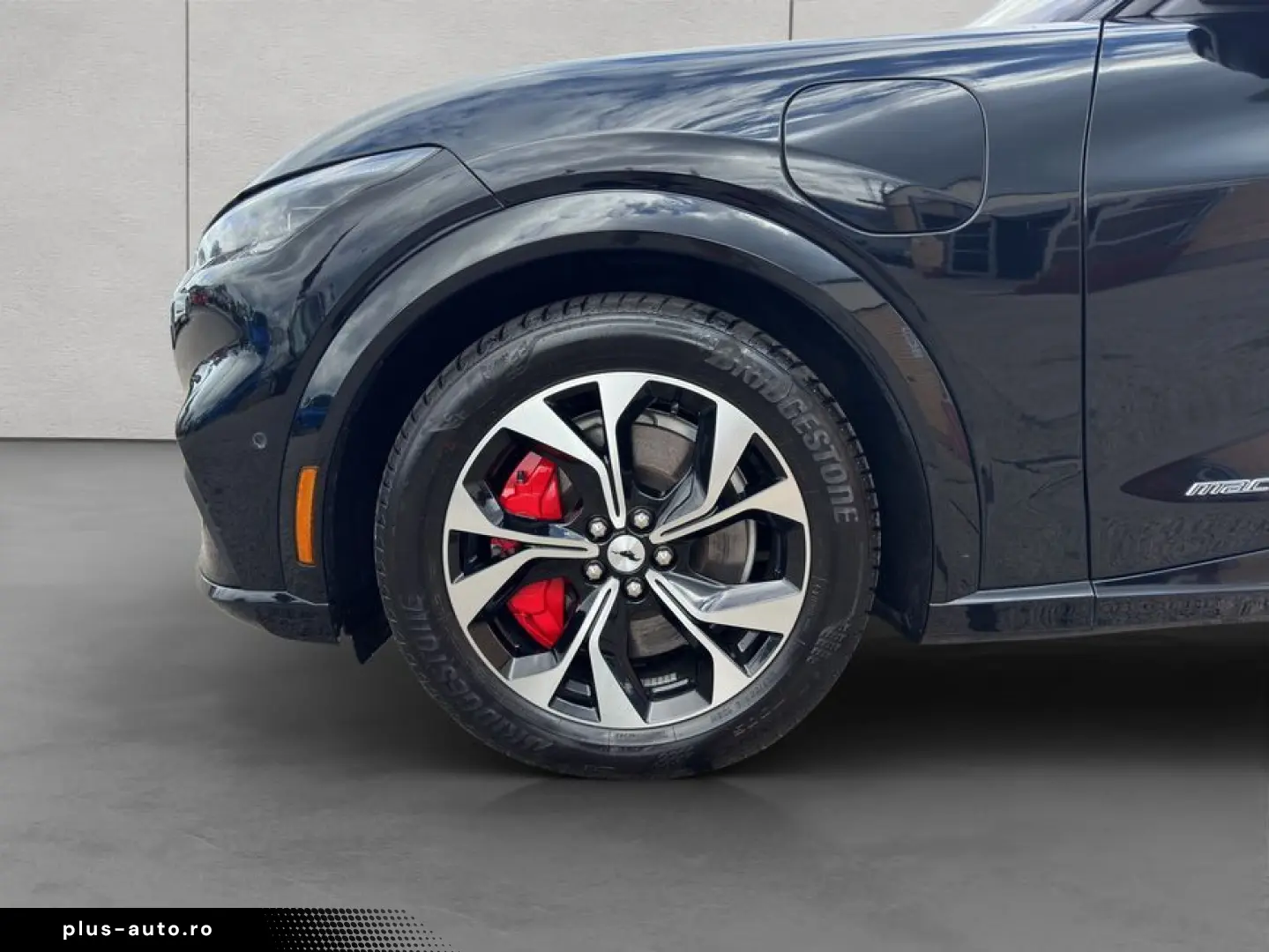 FORD Mustang Mach-E AWD 75 7 kWh Batterie