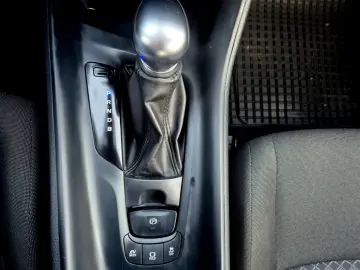 Toyota C-HR 1.8 HSD 122 CP 4x2 CVT Core