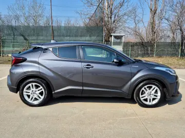 Toyota C-HR 1.8 HSD 122 CP 4x2 CVT Core