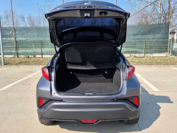 Toyota C-HR 1.8 HSD 122 CP 4x2 CVT Core