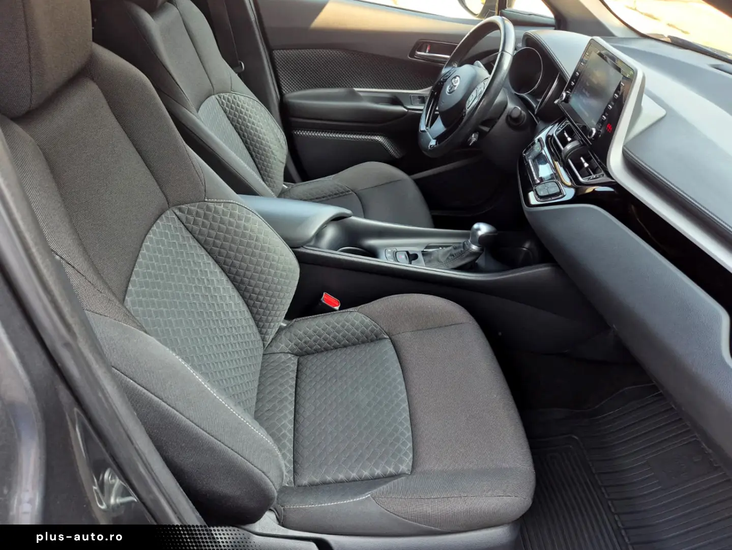 Toyota C-HR 1.8 HSD 122 CP 4x2 CVT Core