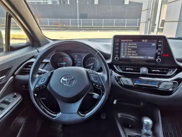 Toyota C-HR 1.8 HSD 122 CP 4x2 CVT Core